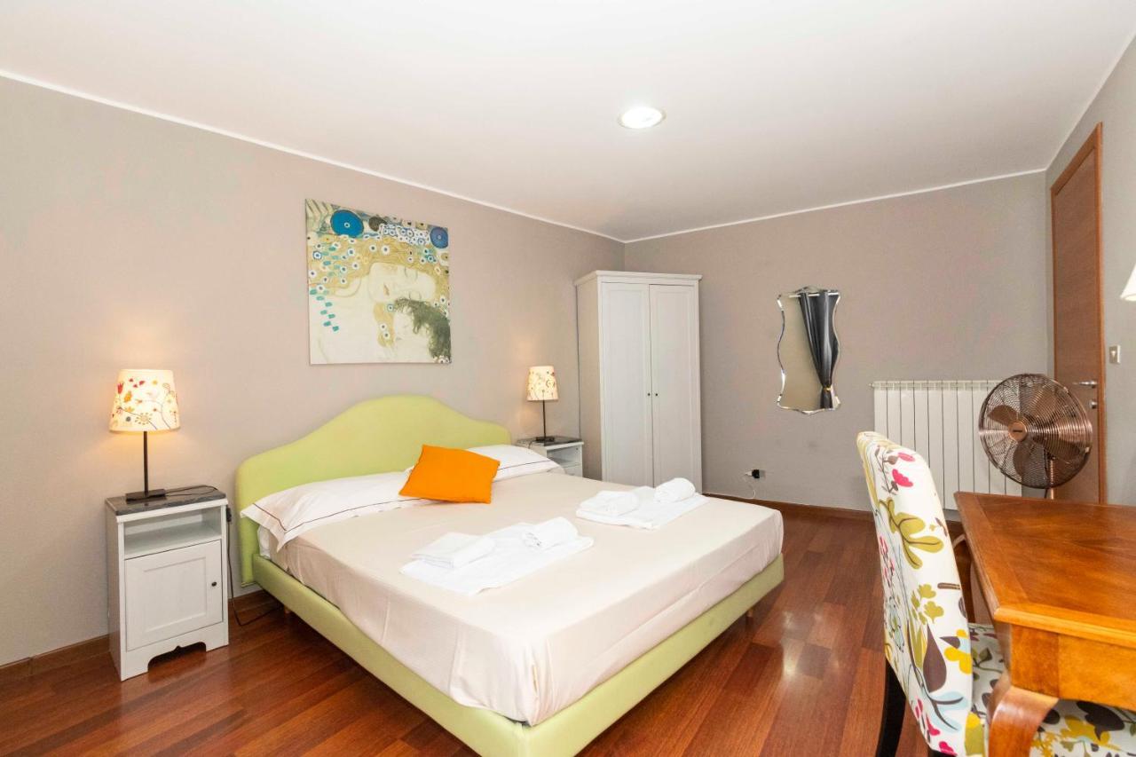 San Salvario Apt With Balcony Turin Exterior photo